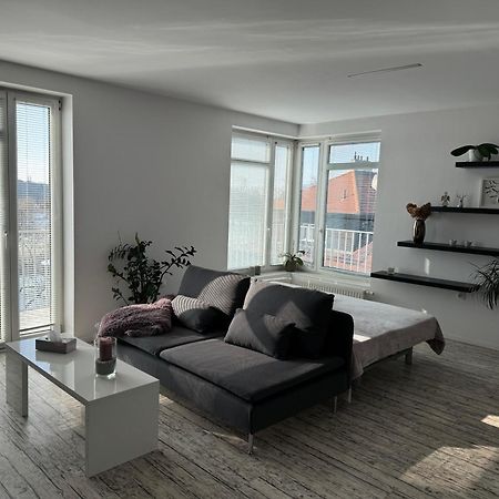 Apartment Husova ปอดเยบราดิ ภายนอก รูปภาพ
