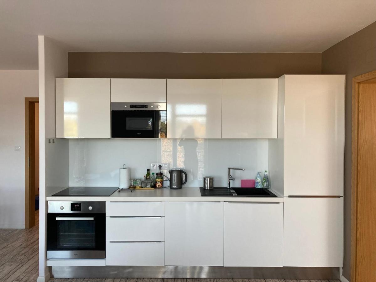 Apartment Husova ปอดเยบราดิ ภายนอก รูปภาพ